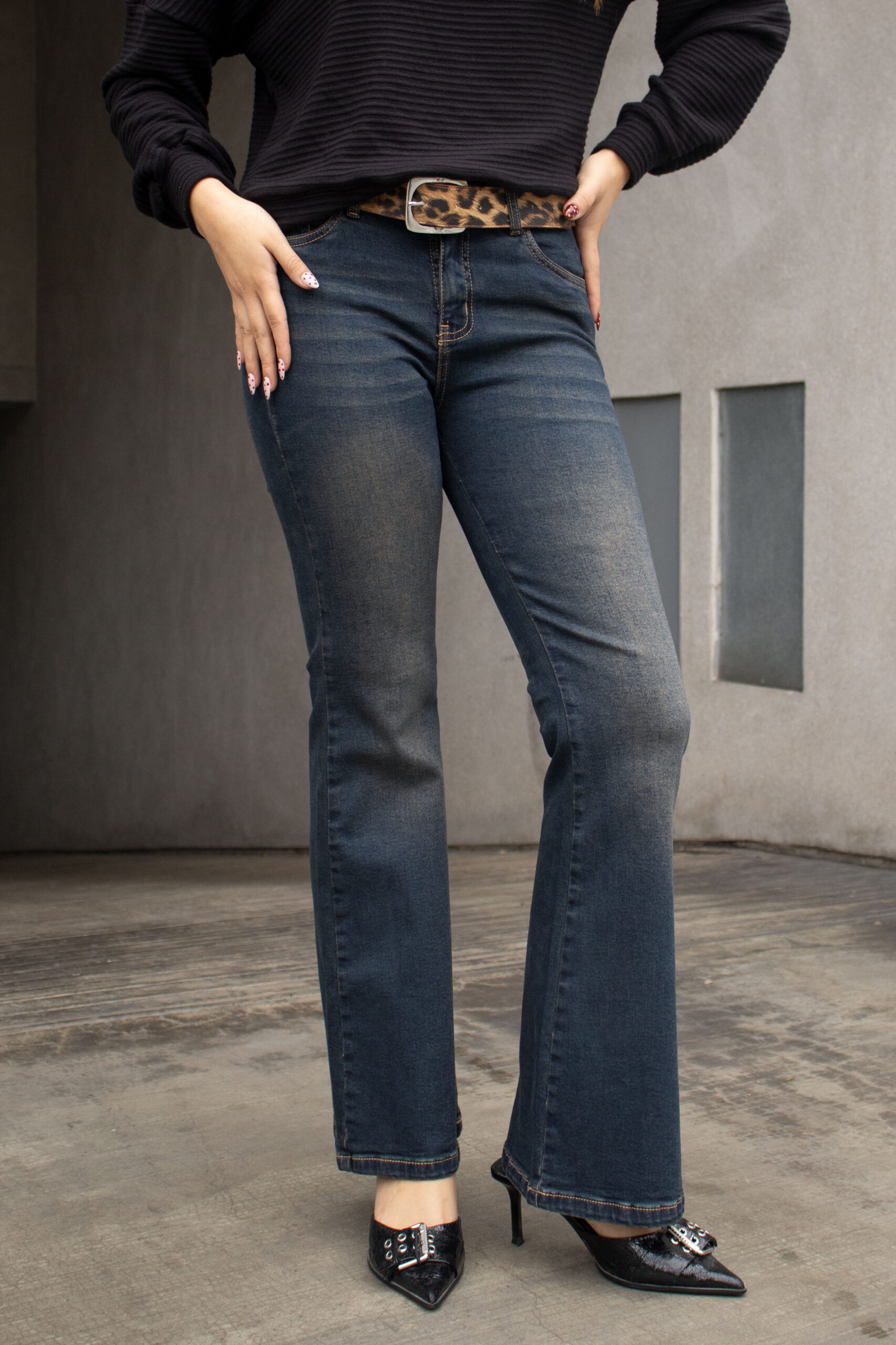 Flared Denim - Azul Oxidado Oscuro - Imagen 7